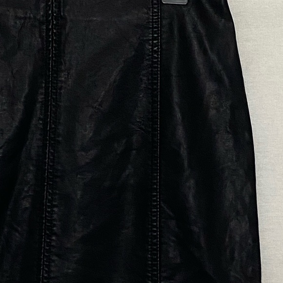 Free People Black Vegan Leather Mini Skirt DD-43 Size 4 - Picture 9 of 15